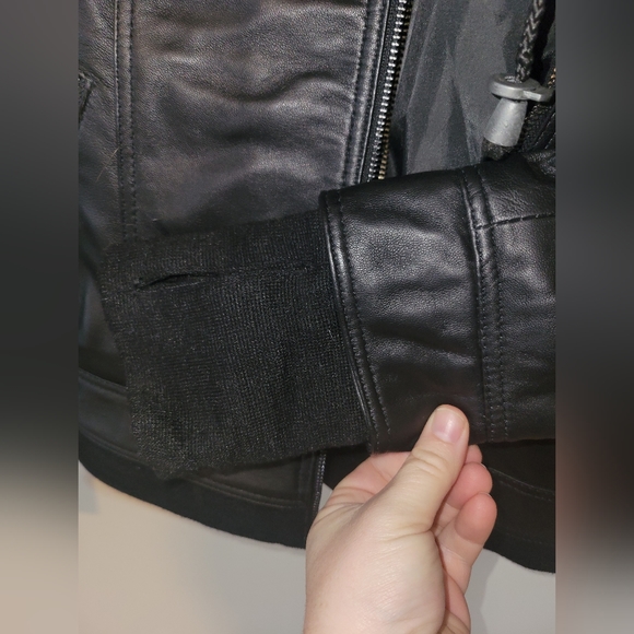 Real leather jacket - Picture 4 of 9